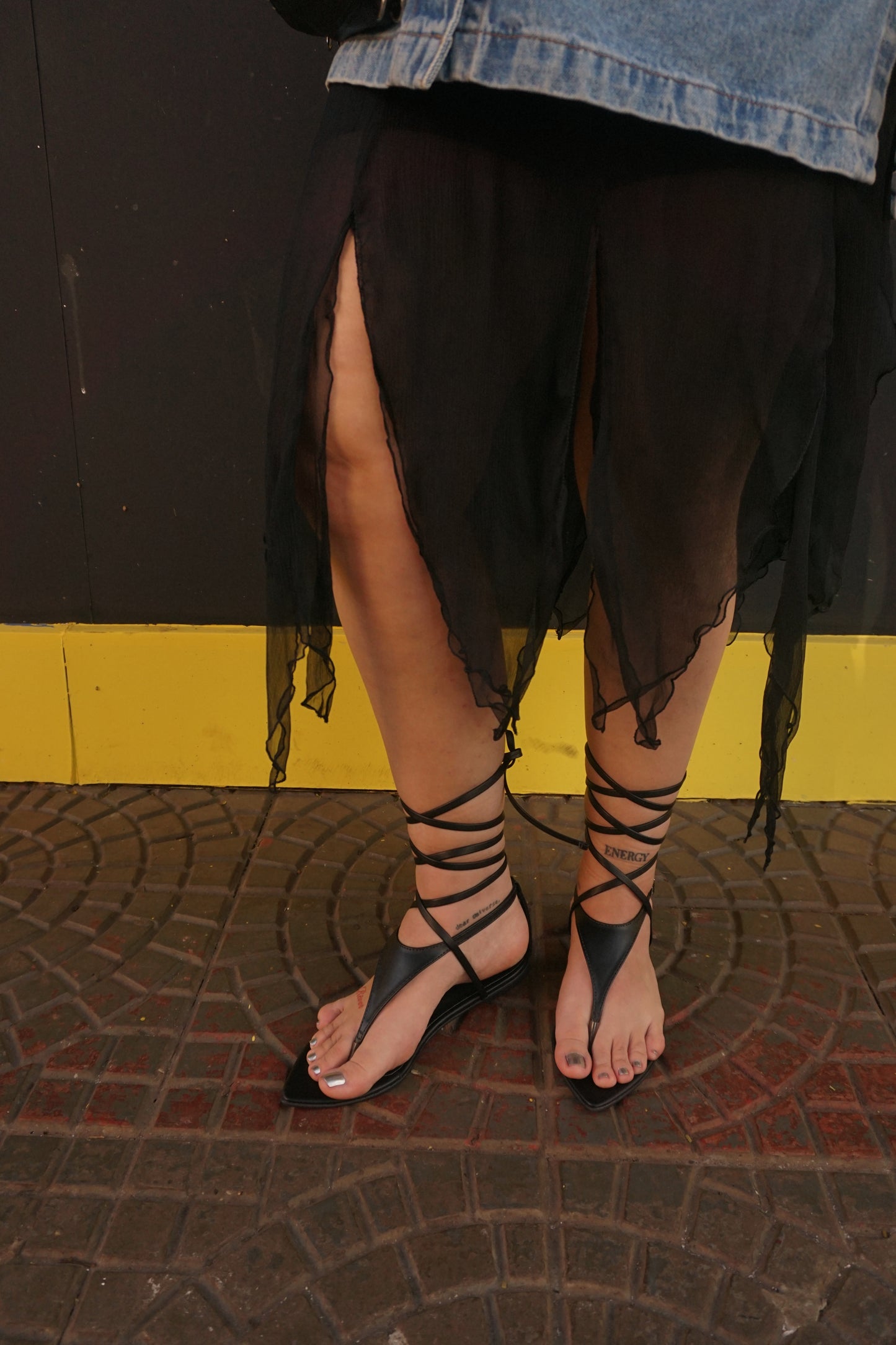 Rasteira Strappy Preta