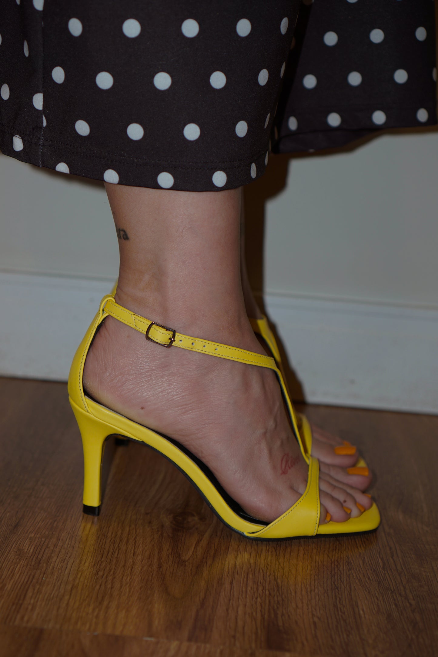 Sandália Zara Giallo